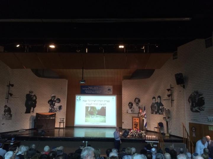 10822178_955805671114649_1395538506_n