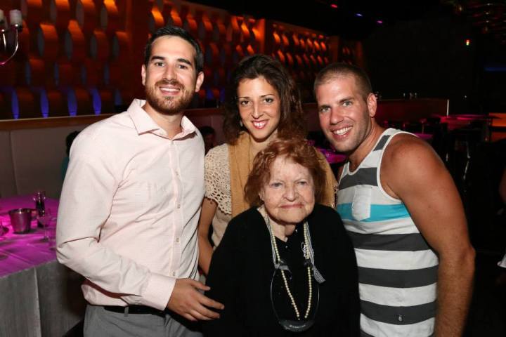 10348436_10154762491060034_7249879221005902125_n