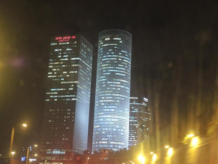 11880504_658960430905915_487977595818299989_n