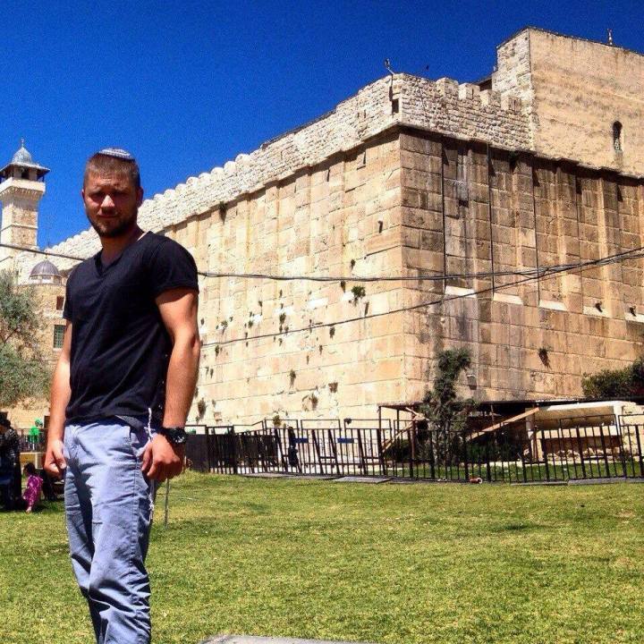 12088504_896666907055190_7211398318310242994_n