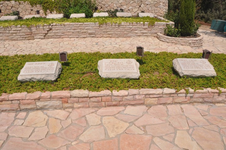 38bc1f74-aa91-4ff8-9d06-c7cd06e6f976