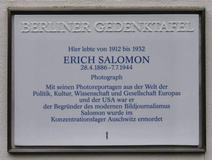 Gedenktafel_Erich_Salomon
