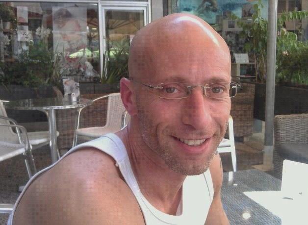 580046_644990832182694_1425546730_n